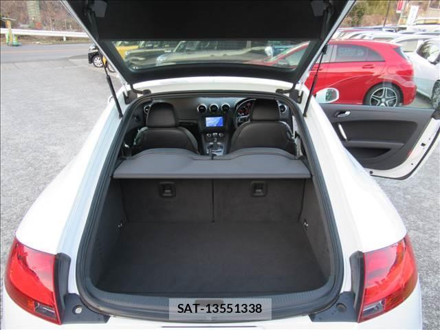 Audi TT 2012-06 8006580-18