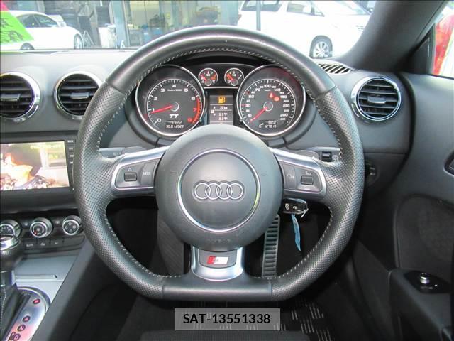 Audi TT 2012-06 8006580-4