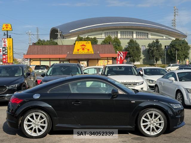 Audi TT 2016-09 8008430-12