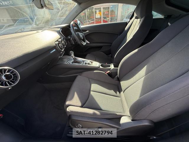 Audi TT 2015-12 8008431-16