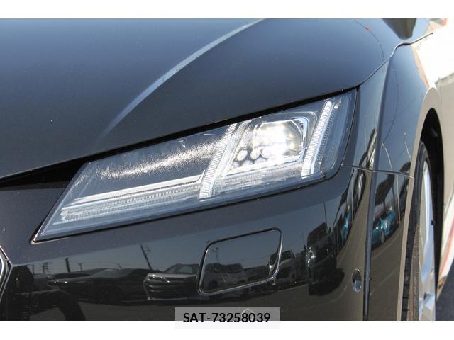 Audi TT 2017-05 8008607-10