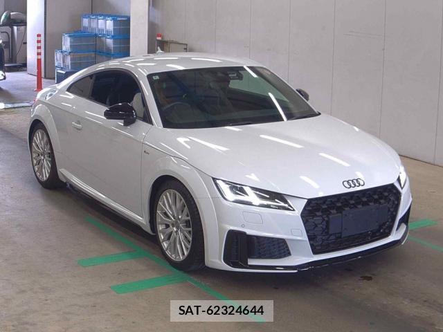 Audi TT 2022-06 8009117-5