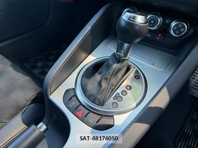 Audi TT 2012-05 8009634-12