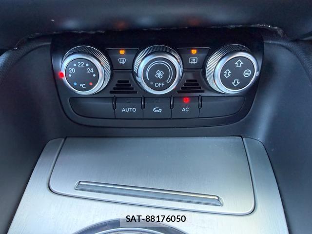 Audi TT 2012-05 8009634-13