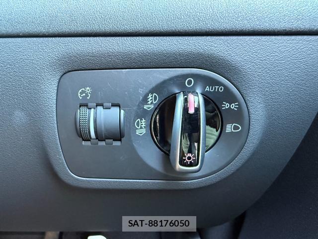 Audi TT 2012-05 8009634-3