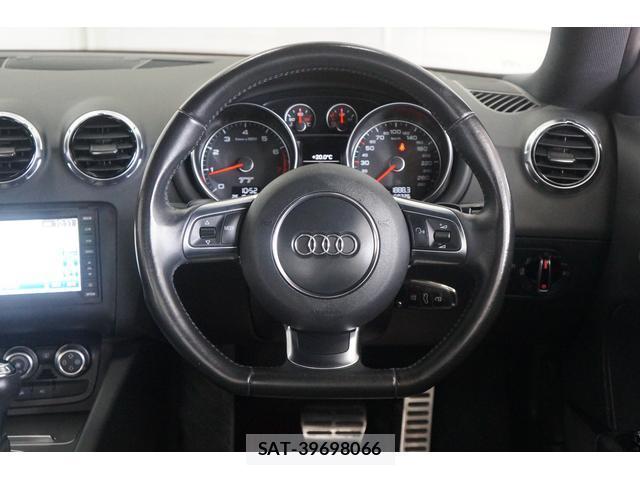 Audi TT 2012-06 8009810-19