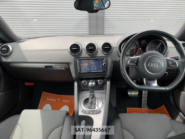 Audi TT 2013-06 8010335-2
