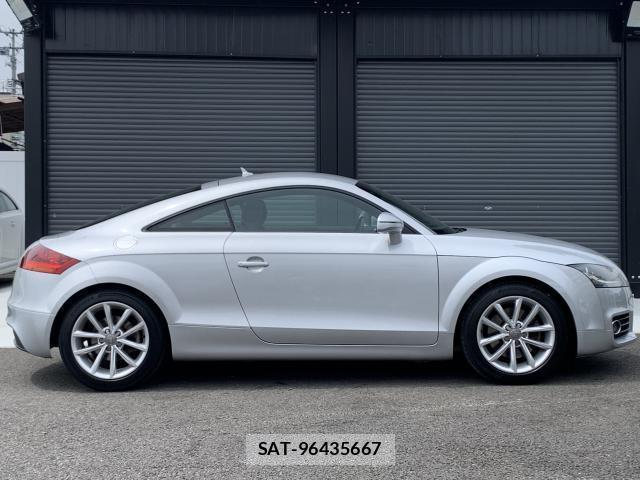 Audi TT 2013-06 8010335-3