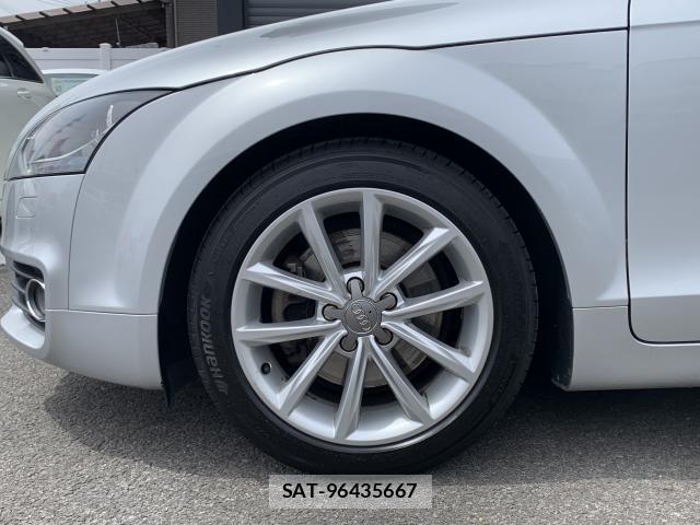 Audi TT 2013-06 8010335-8
