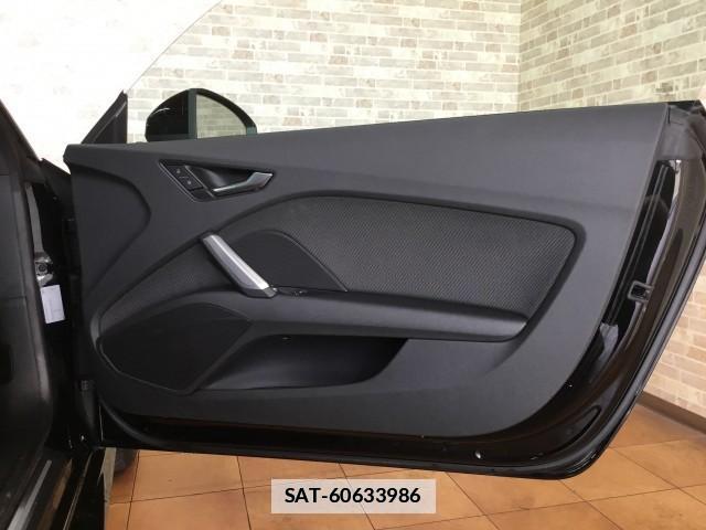 Audi TT 2020-03 8011143-13