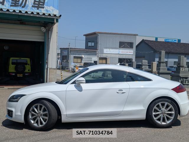Audi TT 2012-11 8011521-10