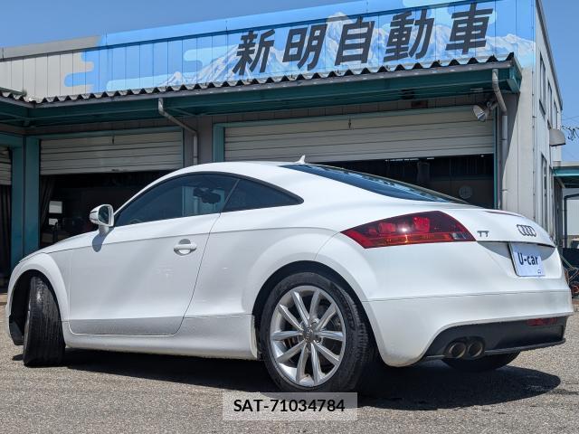 Audi TT 2012-11 8011521-11