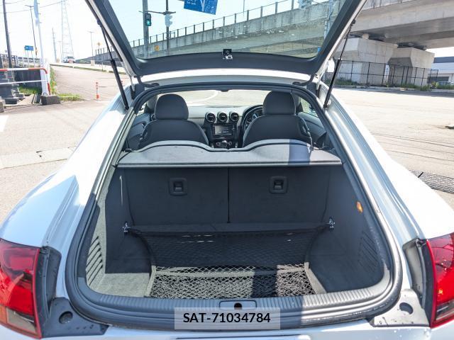 Audi TT 2012-11 8011521-17