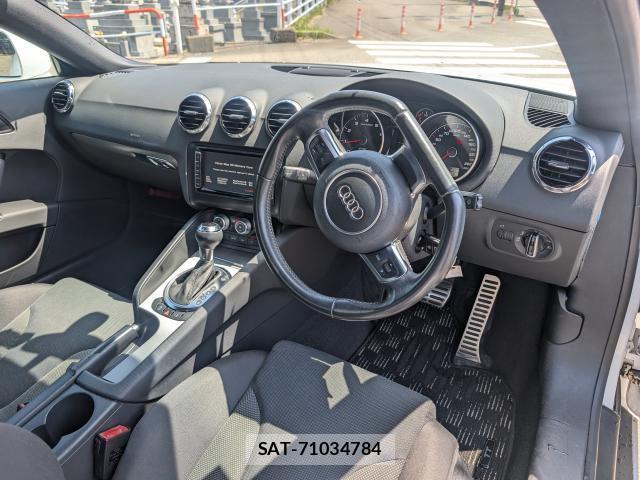 Audi TT 2012-11 8011521-2