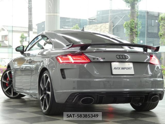 Audi TT 2022-01 8011884-1