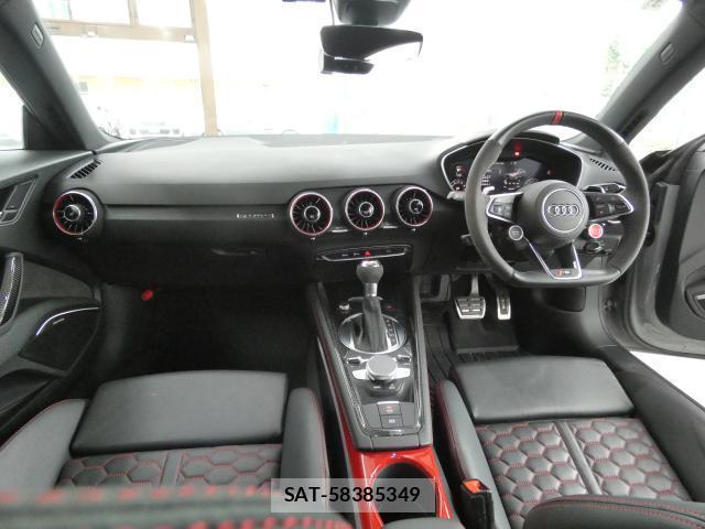 Audi TT 2022-01 8011884-11