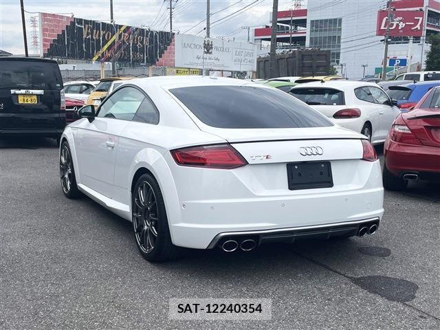 Audi TTS 2015-09 8004694-14