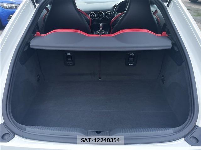 Audi TTS 2015-09 8004694-18