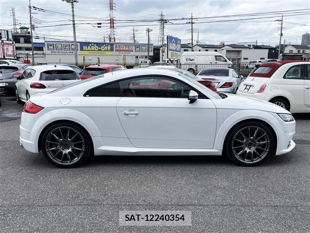 Audi TTS 2015-09 8004694-3