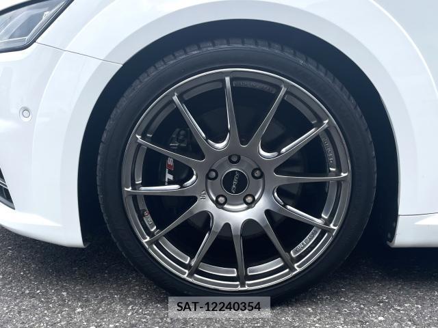 Audi TTS 2015-09 8004694-8