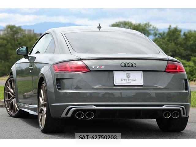 Audi TTS 2023-05 8011434-1
