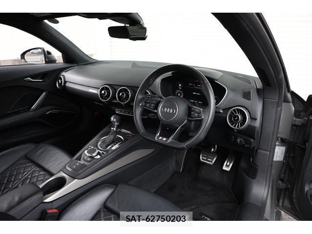 Audi TTS 2023-05 8011434-4