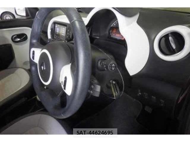 Renault TWINGO 2021-07 8009303-2
