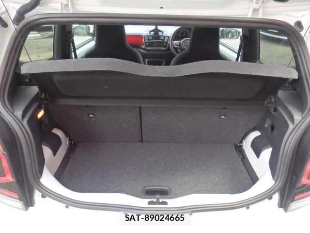 VolksWagen UP! 2019-04 8004333-17