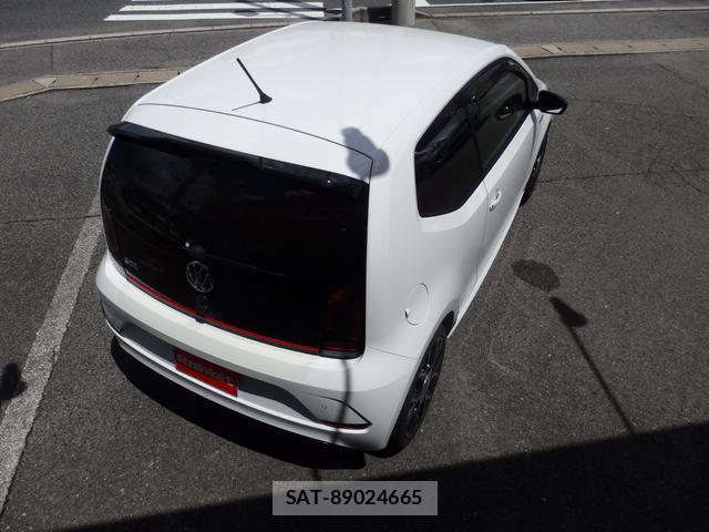 VolksWagen UP! 2019-04 8004333-7