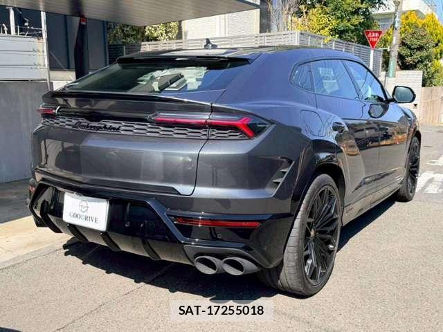 Lamborghini URUS 2025-12 8003600-3