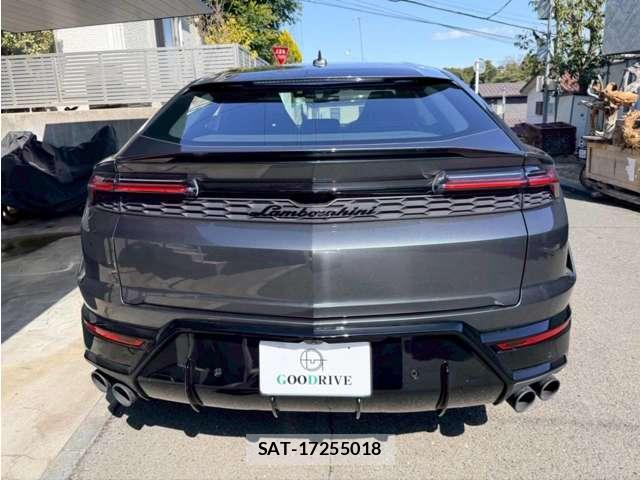 Lamborghini URUS 2025-12 8003600-5
