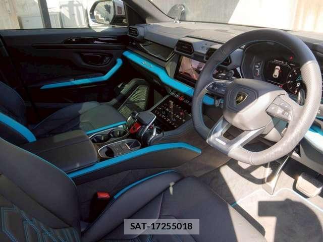 Lamborghini URUS 2025-12 8003600-7