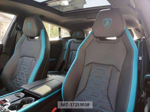 Lamborghini URUS 2025-12 8003600-9