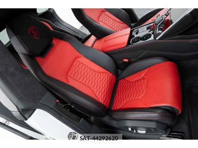 Lamborghini URUS 2019-03 8004773-15