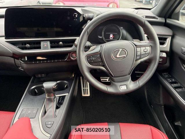 Lexus UX 2023-02 8009334-2