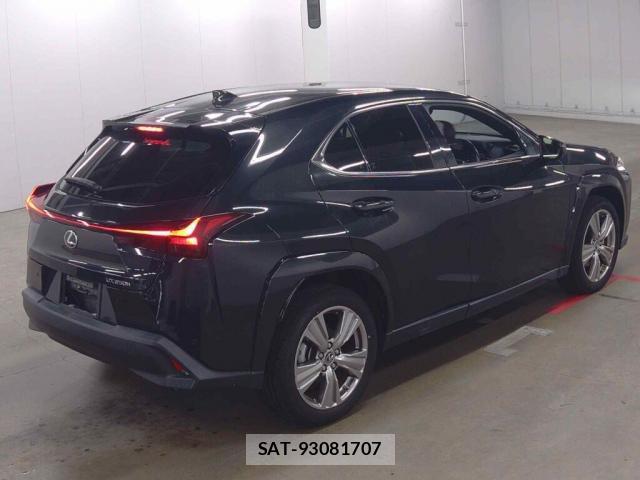 Lexus UX 2023-06 8010487-4