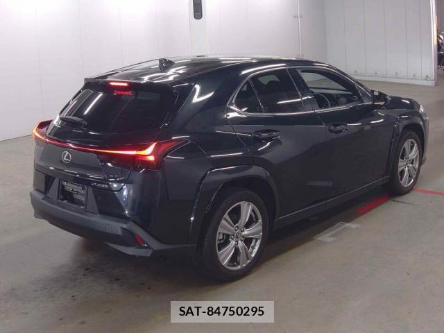 Lexus UX 2023-08 8010492-4