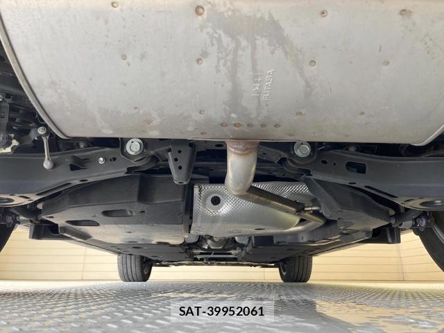 Lexus UX 2023-07 8011110-18