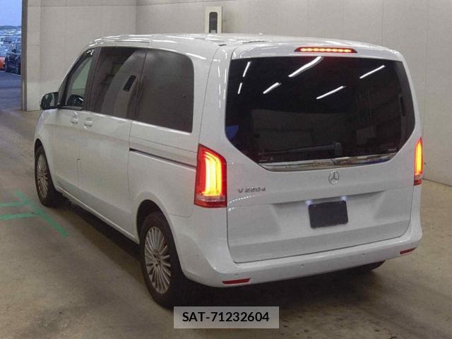 Mercedes Benz V-CLASS 2019-06 8009345-1