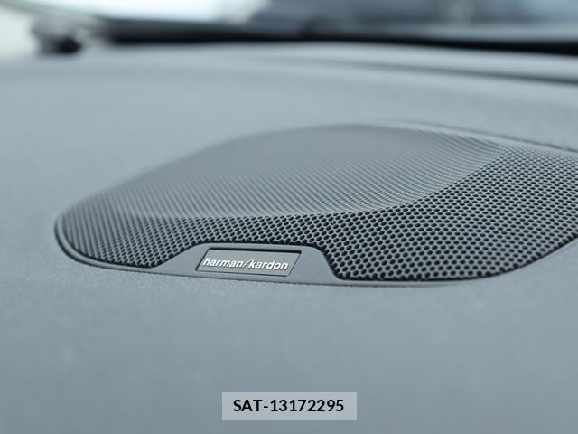 Volvo V40 2016-08 8003451-17