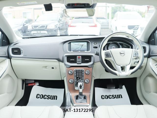 Volvo V40 2016-08 8003451-3
