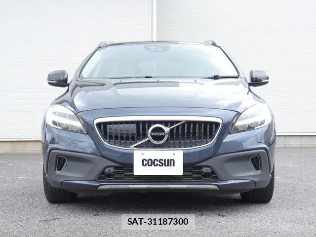 Volvo V40 2017-08 8003452-4