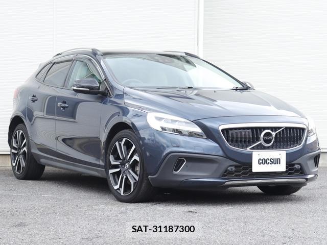 Volvo V40 2017-08 8003452-5