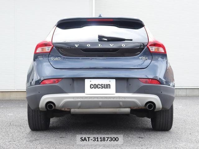 Volvo V40 2017-08 8003452-8