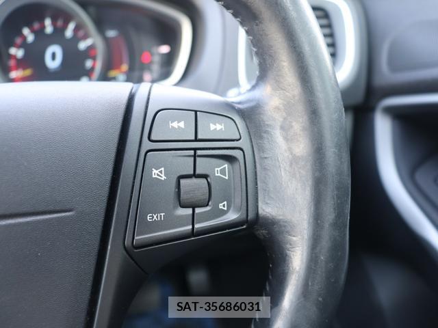 Volvo V40 2013-07 8004849-14
