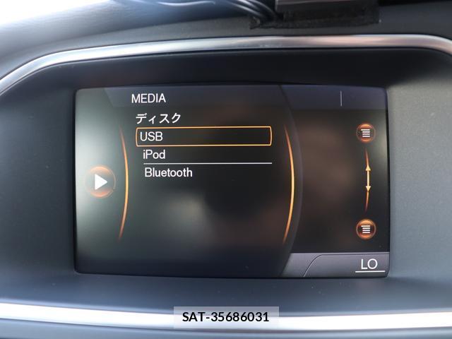 Volvo V40 2013-07 8004849-18