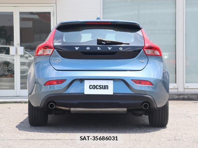 Volvo V40 2013-07 8004849-8