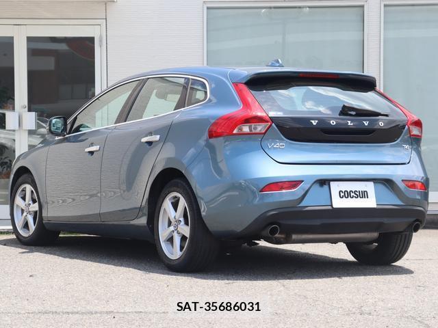 Volvo V40 2013-07 8004849-9