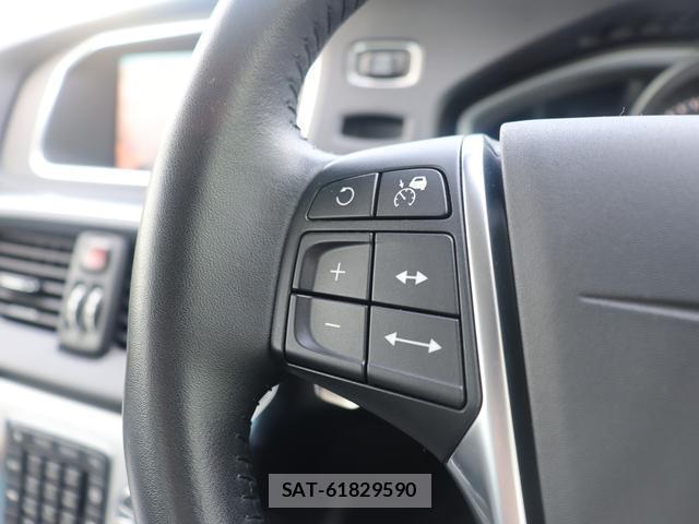 Volvo V40 2017-12 8004850-13