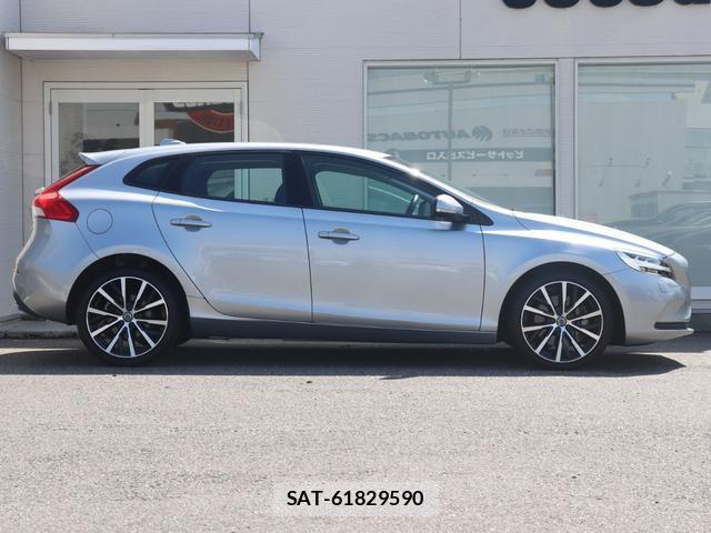 Volvo V40 2017-12 8004850-6